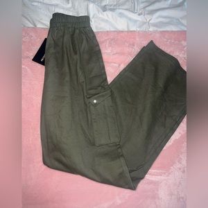 Hunter green cargo pants